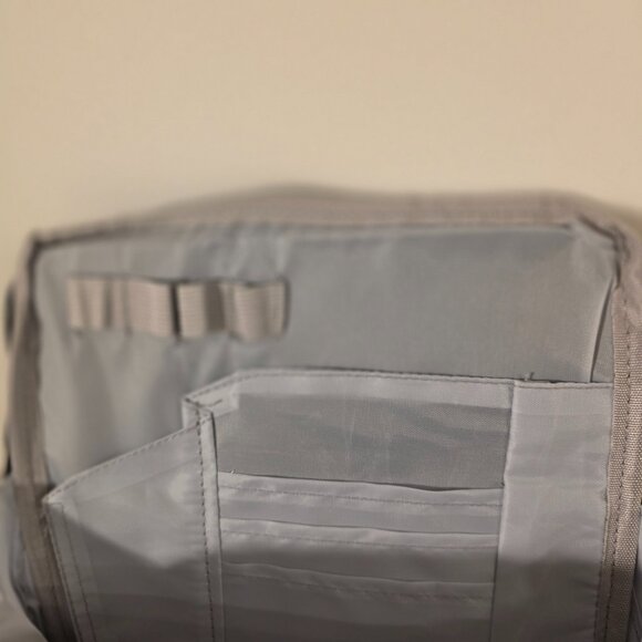 Makeup Bag - Picture 4 of 5